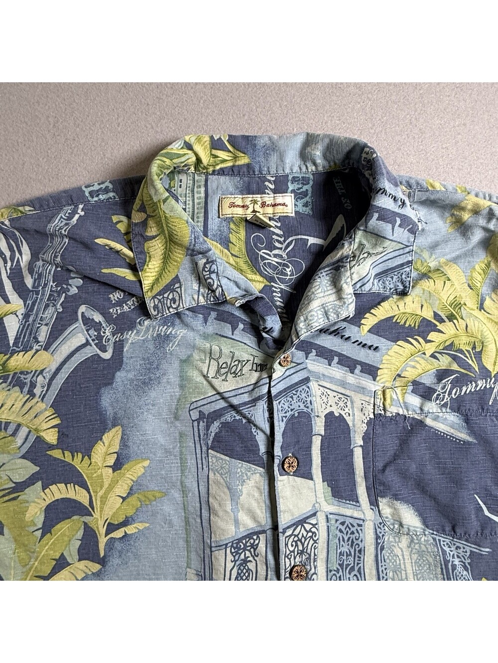 TOMMY BAHAMA SILK SHIRT MENS XL King Of The Blues Saxophone Easy Street Hawaiian - Picture 6 of 8